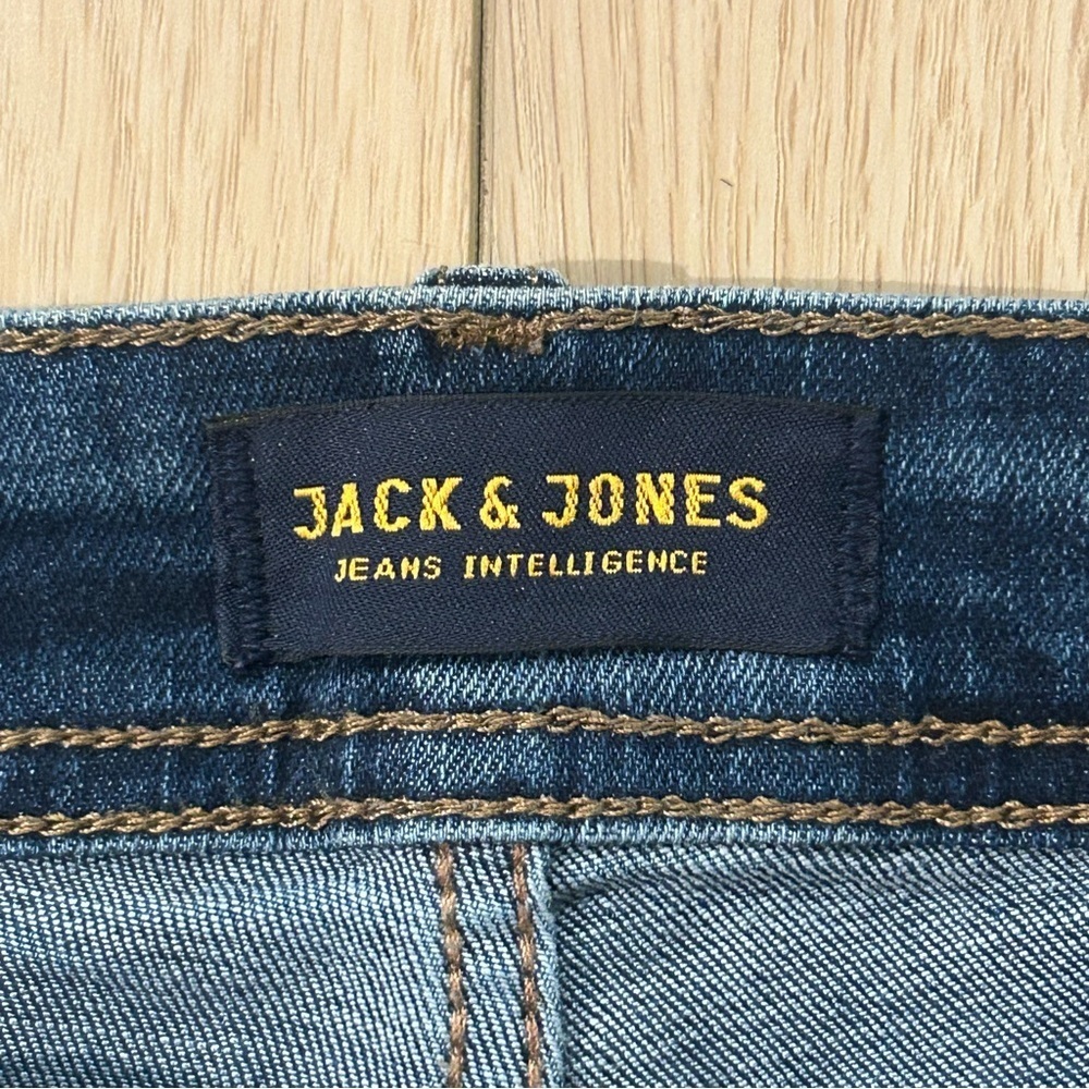 Jack & Jones Slim Fit Glenn Ripped Jeans - Picture 6 of 16